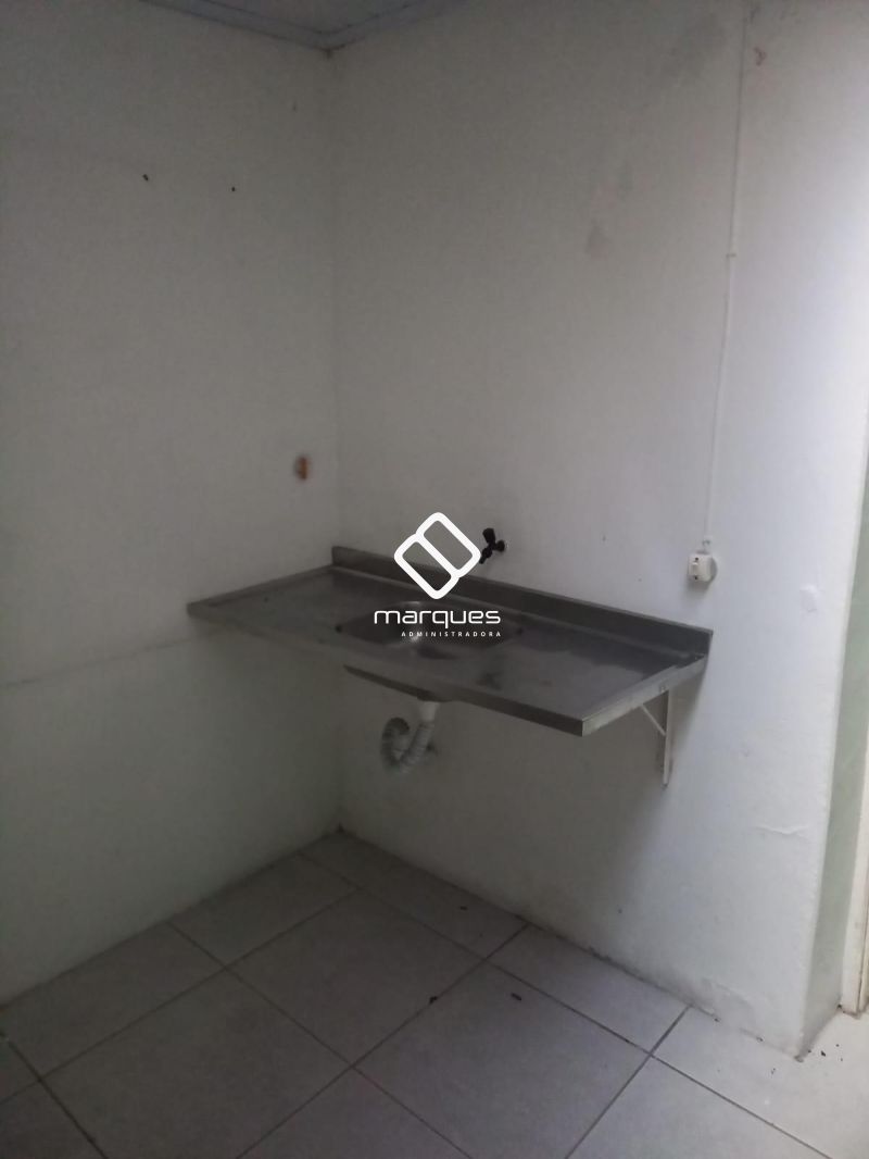 Loja com 1 banheiro e 95m² à venda no bairro Centro, Pelotas