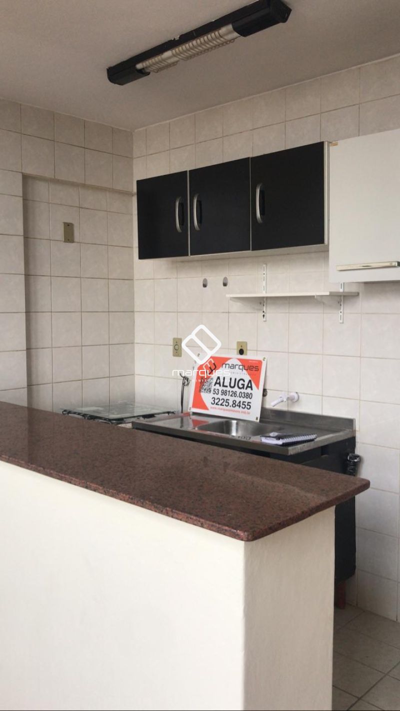 Apartamento com 1 quarto, 1 banheiro e 60m² à venda no bairro Centro, Pelotas
