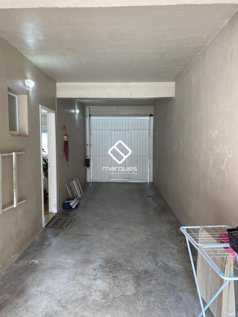 Casa com 3 quartos, 3 banheiros e 228m² à venda no bairro Três Vendas, Pelotas