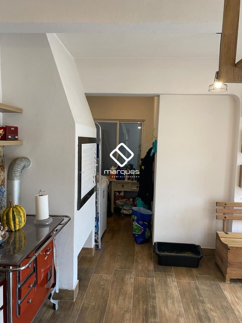 Casa com 3 quartos, 3 banheiros e 228m² à venda no bairro Três Vendas, Pelotas