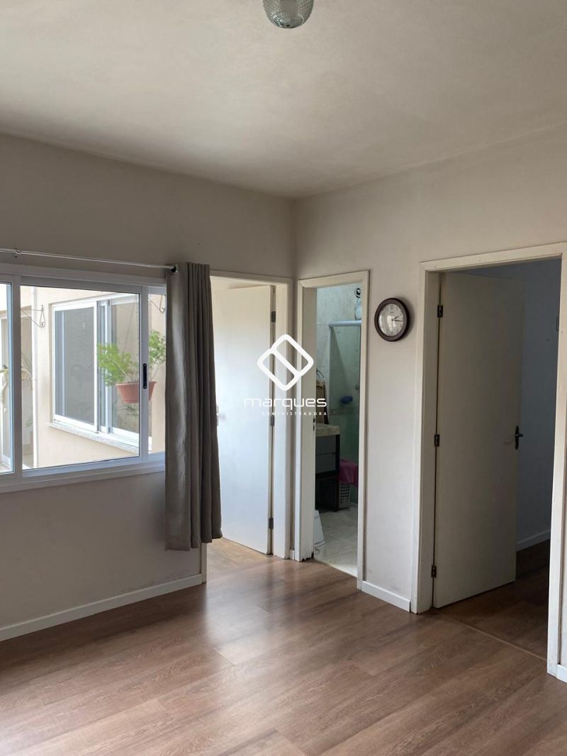 Casa com 3 quartos, 3 banheiros e 228m² à venda no bairro Três Vendas, Pelotas
