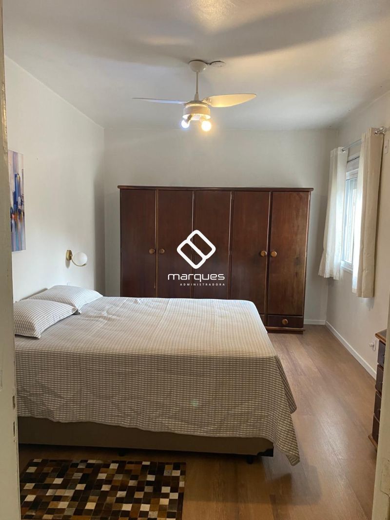 Casa com 3 quartos, 3 banheiros e 228m² à venda no bairro Três Vendas, Pelotas