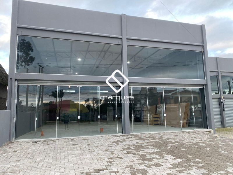 Prédio Comercial com 321m² à venda no bairro Laranjal, Pelotas
