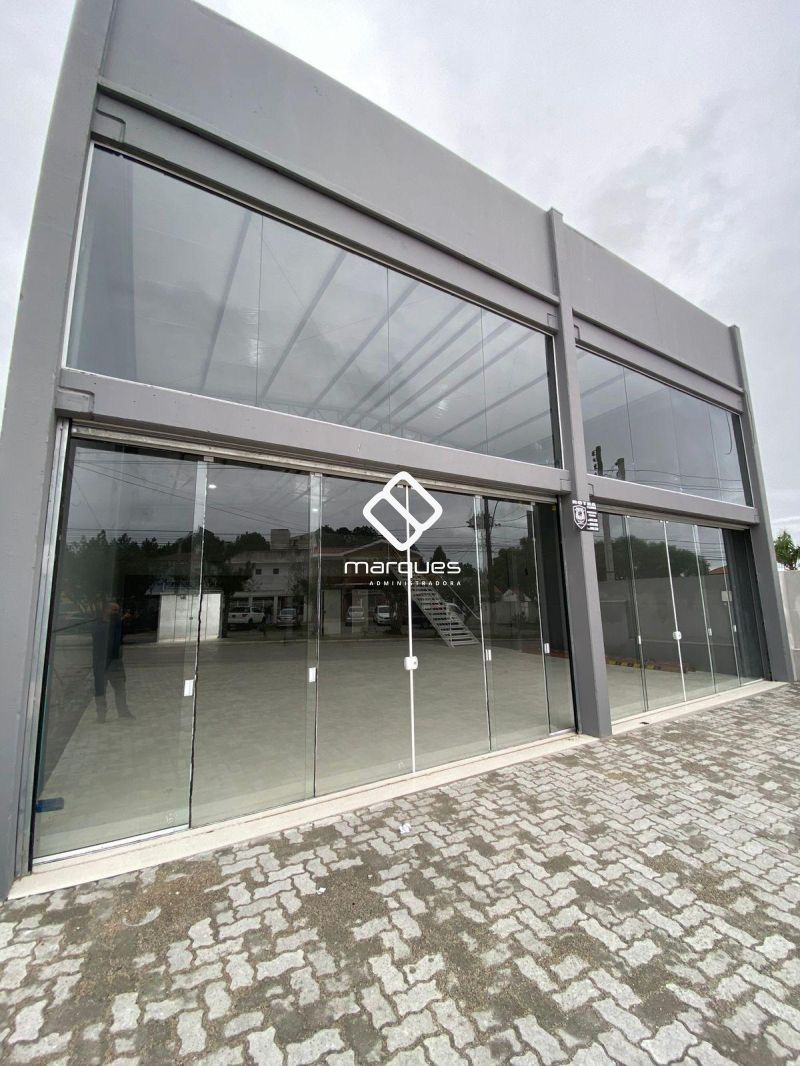 Prédio Comercial com 321m² à venda no bairro Laranjal, Pelotas
