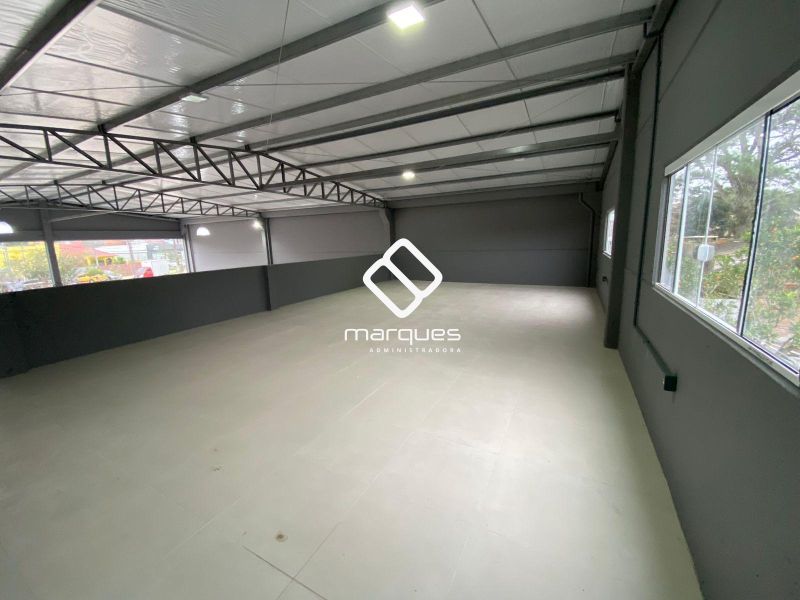 Prédio Comercial com 321m² à venda no bairro Laranjal, Pelotas