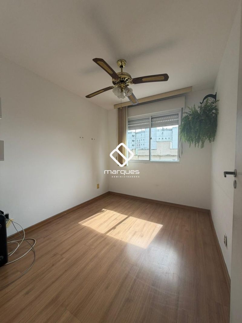 Apartamento com 3 quartos, 2 banheiros e 80m² à venda no bairro Centro, Pelotas