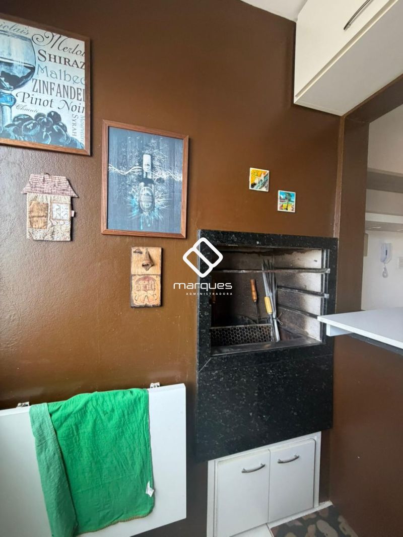 Apartamento com 3 quartos, 2 banheiros e 80m² à venda no bairro Centro, Pelotas