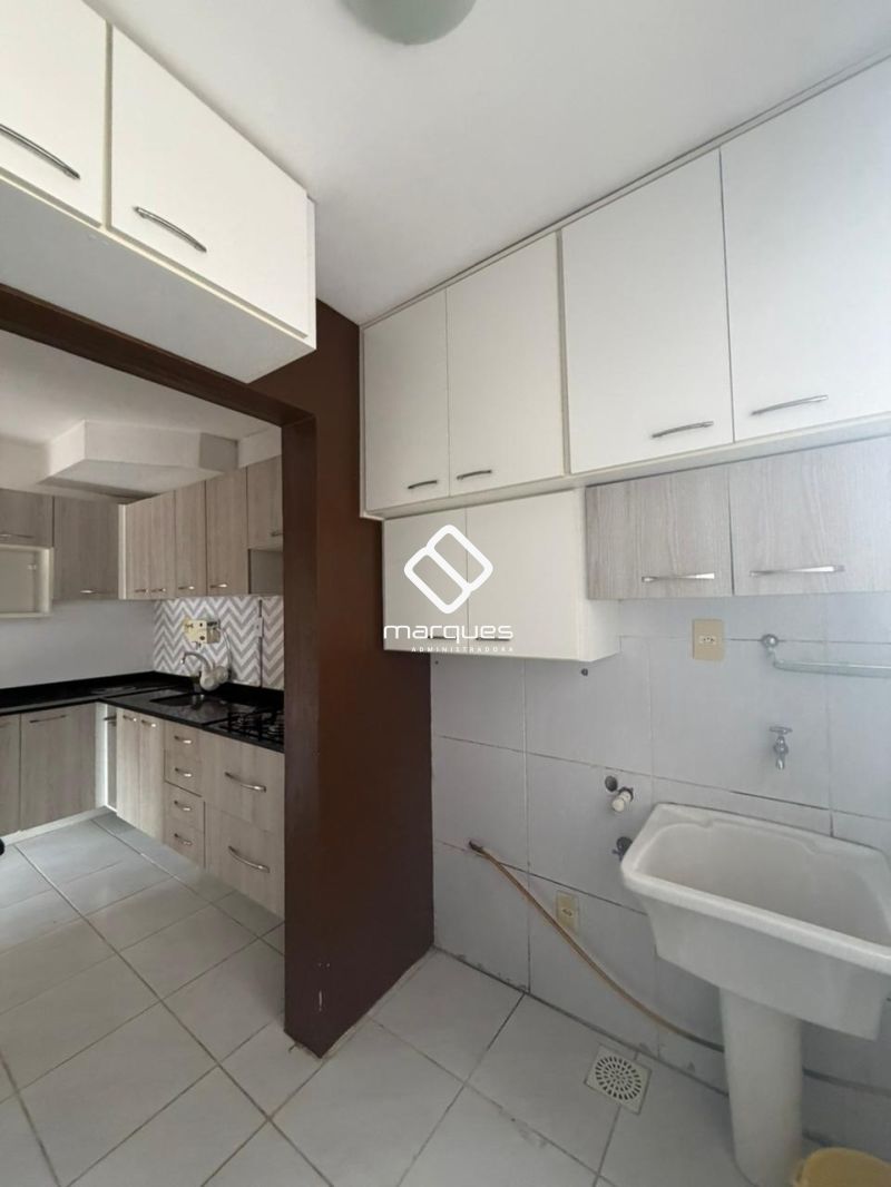 Apartamento com 3 quartos, 2 banheiros e 80m² à venda no bairro Centro, Pelotas