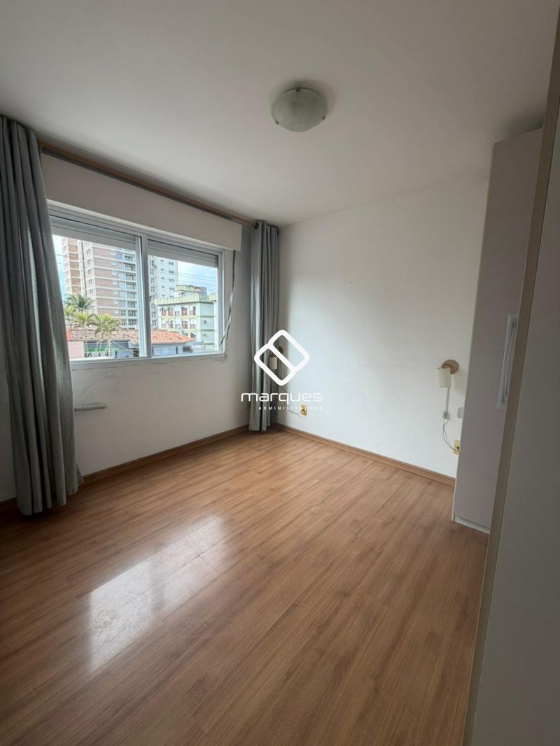 Apartamento com 3 quartos, 2 banheiros e 80m² à venda no bairro Centro, Pelotas