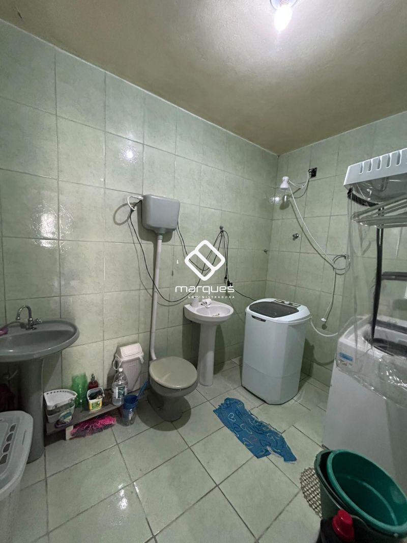 Sobrado com 2 quartos, 2 banheiros e 109m² à venda no bairro Três Vendas, Pelotas