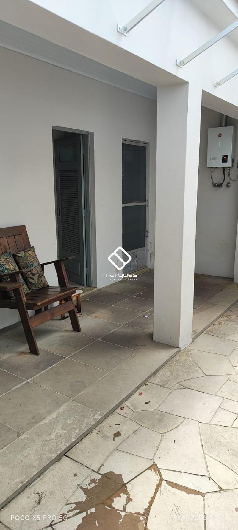 Casa com 2 quartos, 2 banheiros e 145m² à venda no bairro Três Vendas, Pelotas