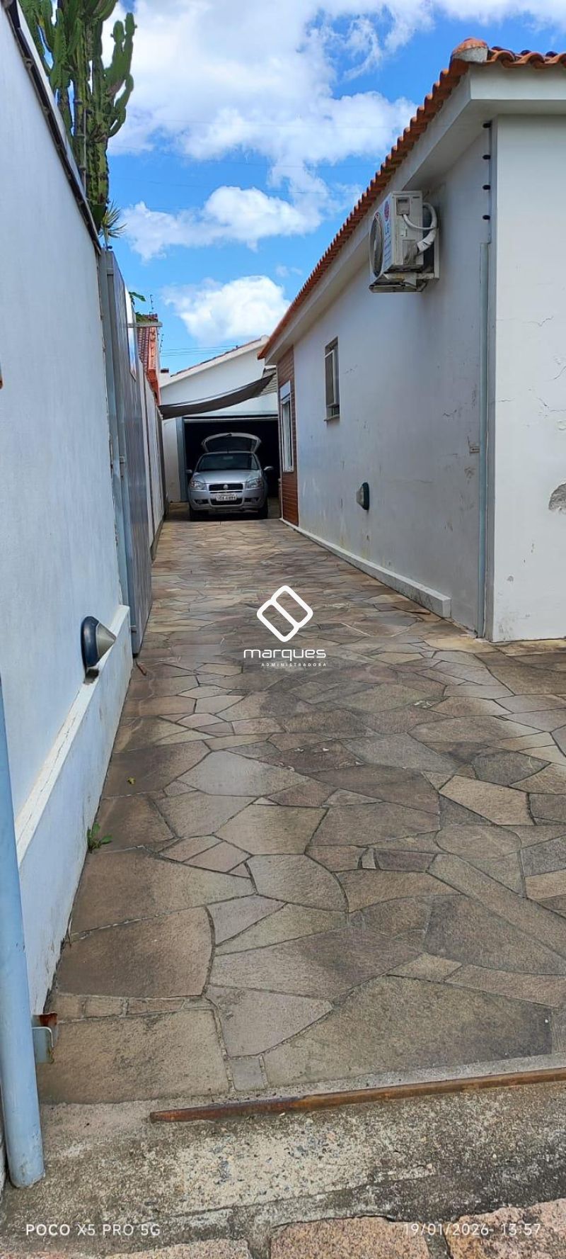 Casa com 2 quartos, 2 banheiros e 145m² à venda no bairro Três Vendas, Pelotas