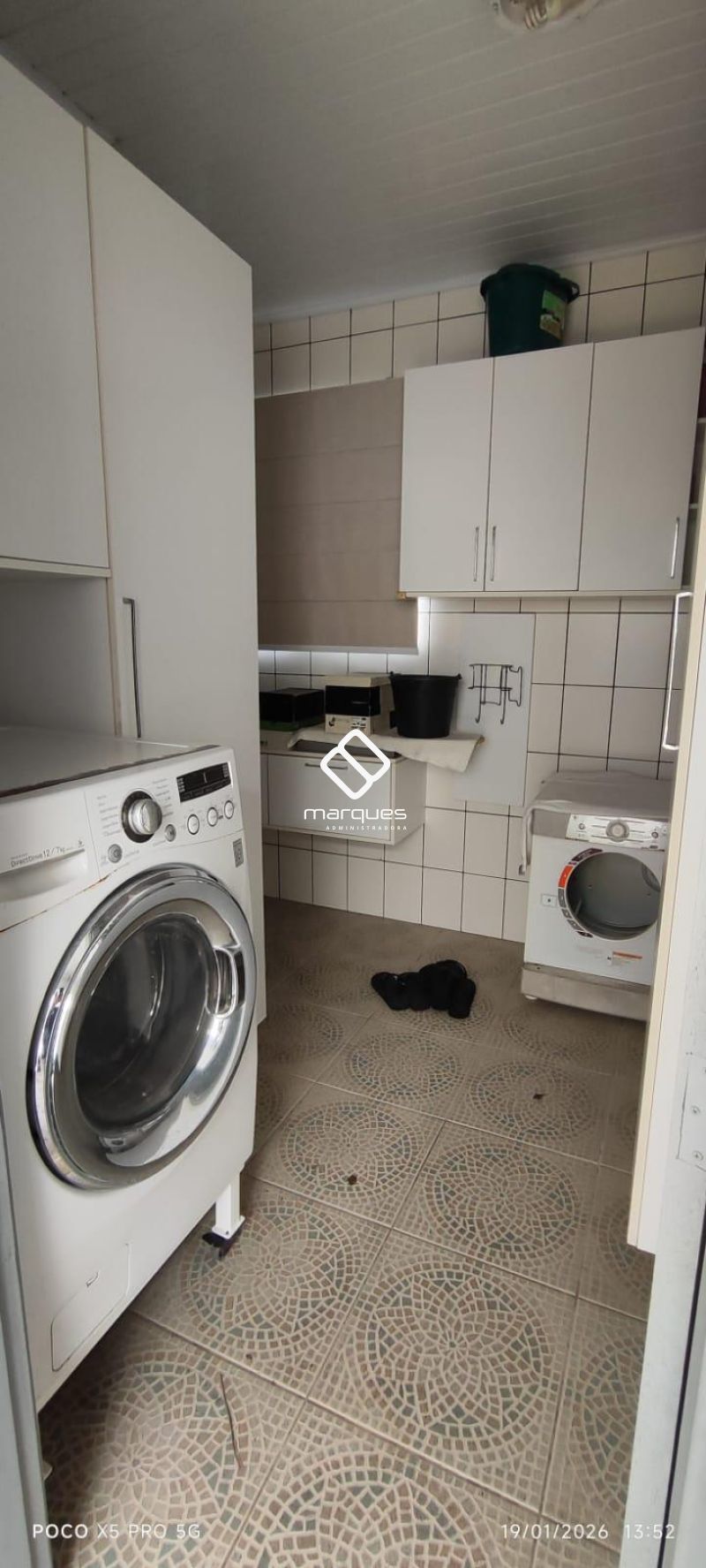 Casa com 2 quartos, 2 banheiros e 145m² à venda no bairro Três Vendas, Pelotas