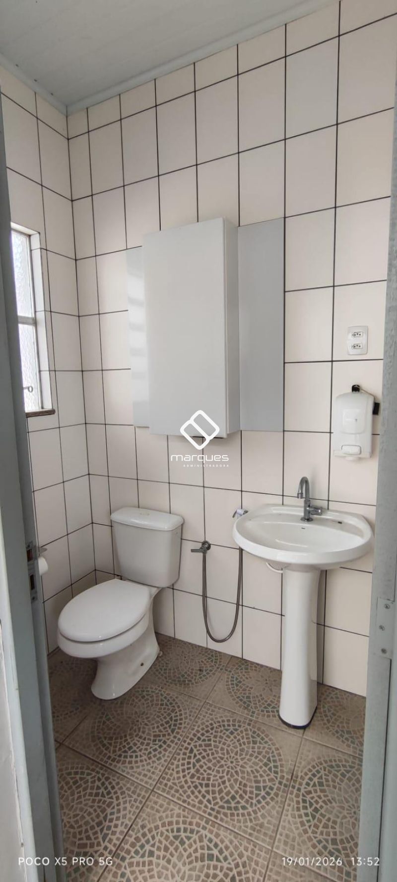 Casa com 2 quartos, 2 banheiros e 145m² à venda no bairro Três Vendas, Pelotas