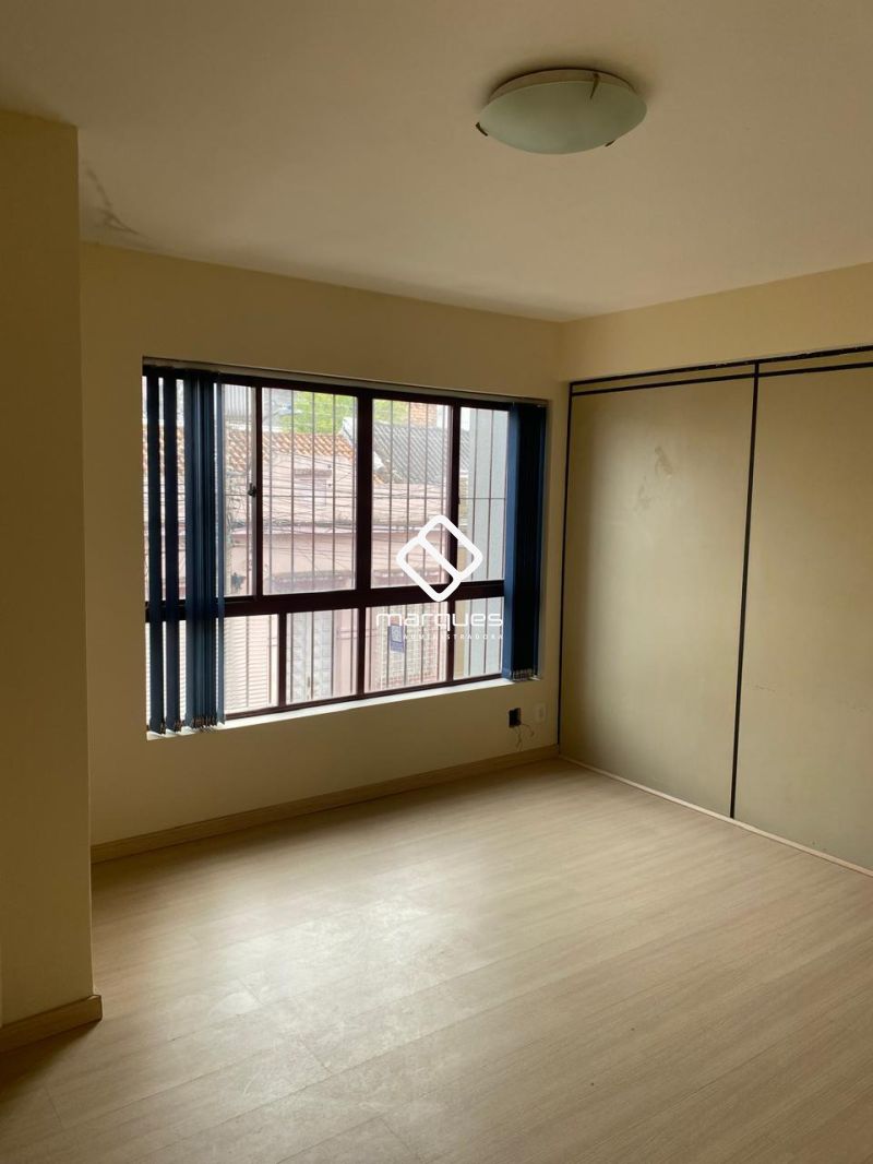 Sala com 1 banheiro e 31m² à venda no bairro Centro, Pelotas
