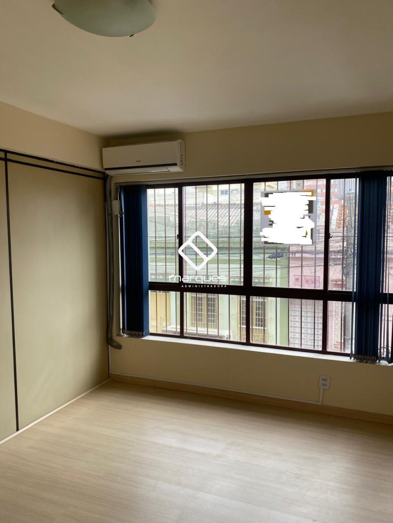 Sala com 1 banheiro e 31m² à venda no bairro Centro, Pelotas