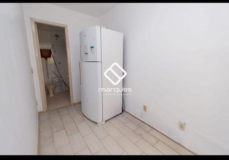 Apartamento com 3 quartos, 2 banheiros e 91m² à venda no bairro Centro, Pelotas