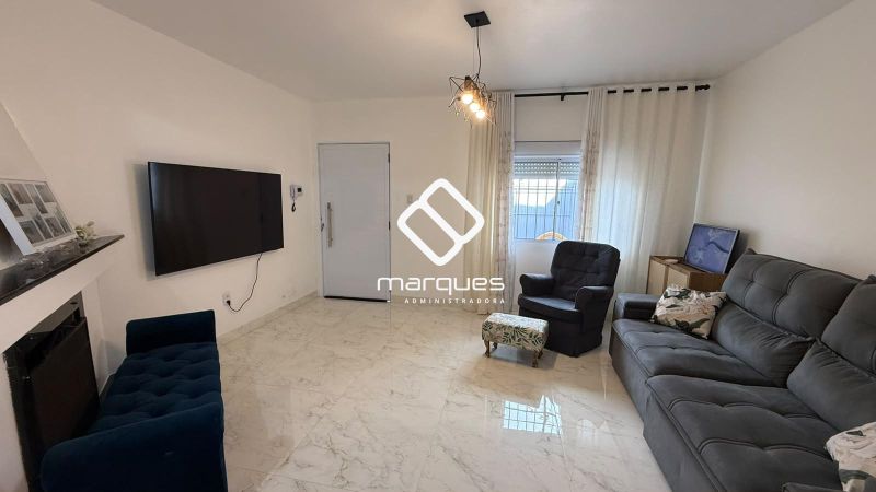 Casa com 5 quartos, 4 banheiros e 234m² à venda no bairro Fragata, Pelotas