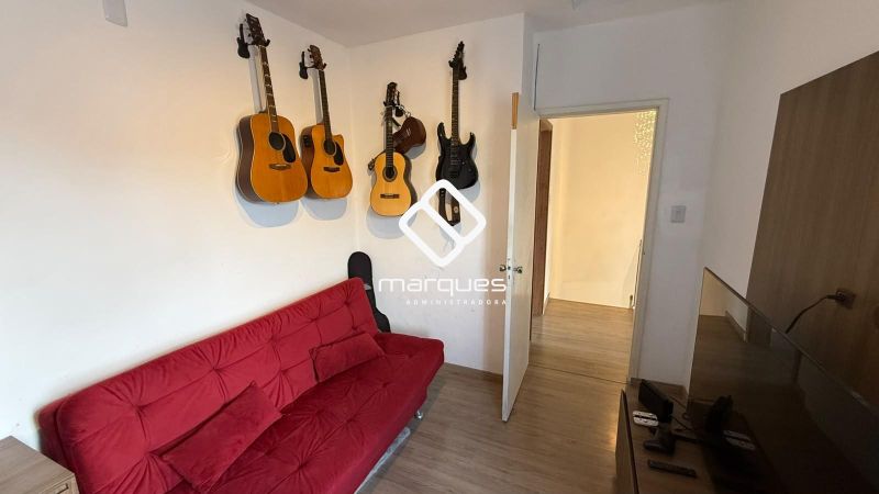 Casa com 5 quartos, 4 banheiros e 234m² à venda no bairro Fragata, Pelotas