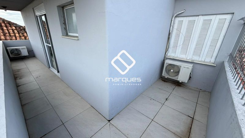Casa com 5 quartos, 4 banheiros e 234m² à venda no bairro Fragata, Pelotas