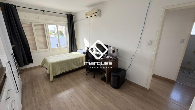 Casa com 5 quartos, 4 banheiros e 234m² à venda no bairro Fragata, Pelotas