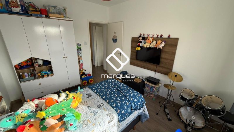 Casa com 5 quartos, 4 banheiros e 234m² à venda no bairro Fragata, Pelotas