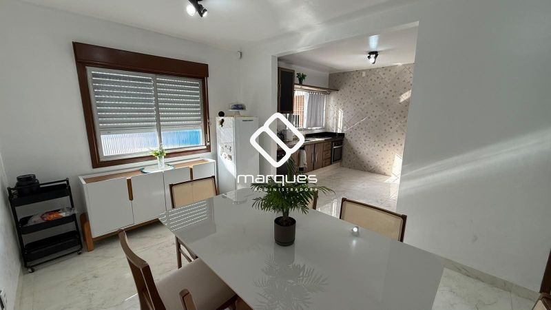 Casa com 5 quartos, 4 banheiros e 234m² à venda no bairro Fragata, Pelotas