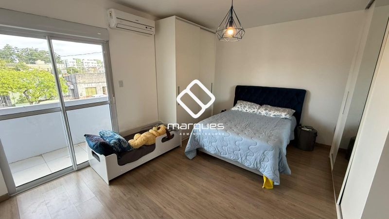 Casa com 5 quartos, 4 banheiros e 234m² à venda no bairro Fragata, Pelotas