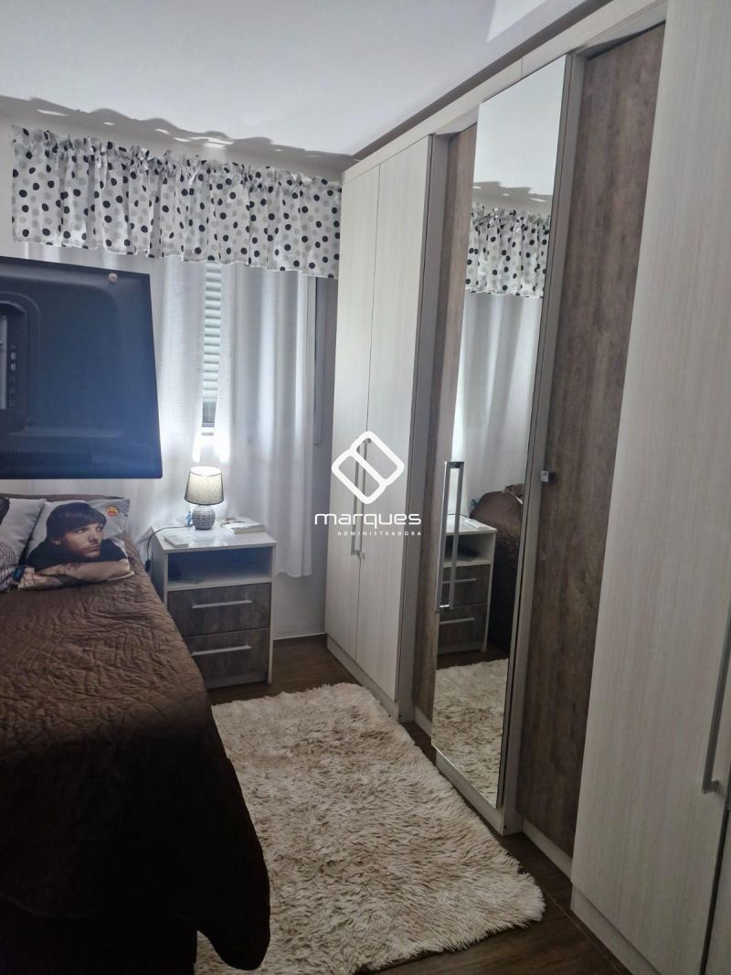 Apartamento com 3 quartos, 2 banheiros e 69m² à venda no bairro São Gonçalo, Pelotas
