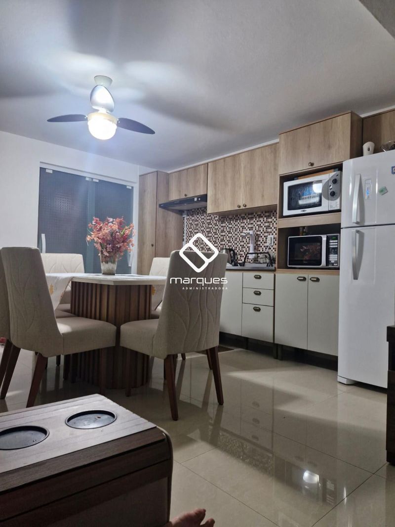 Apartamento com 3 quartos, 2 banheiros e 69m² à venda no bairro São Gonçalo, Pelotas