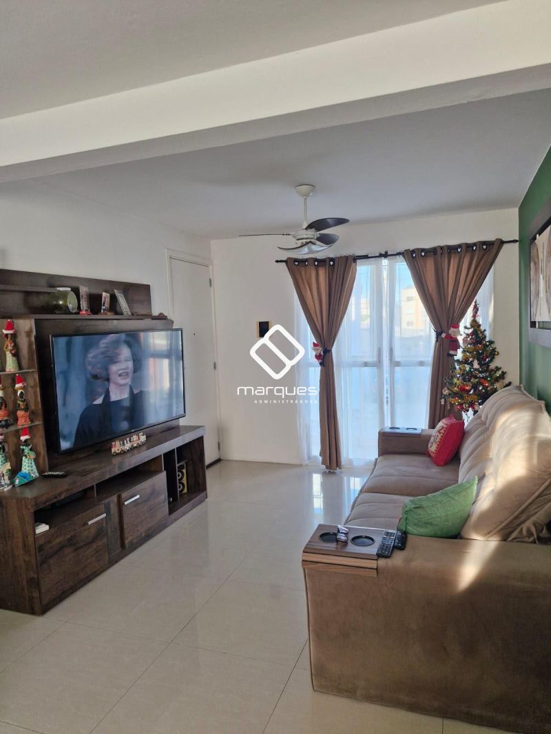 Apartamento com 3 quartos, 2 banheiros e 69m² à venda no bairro São Gonçalo, Pelotas