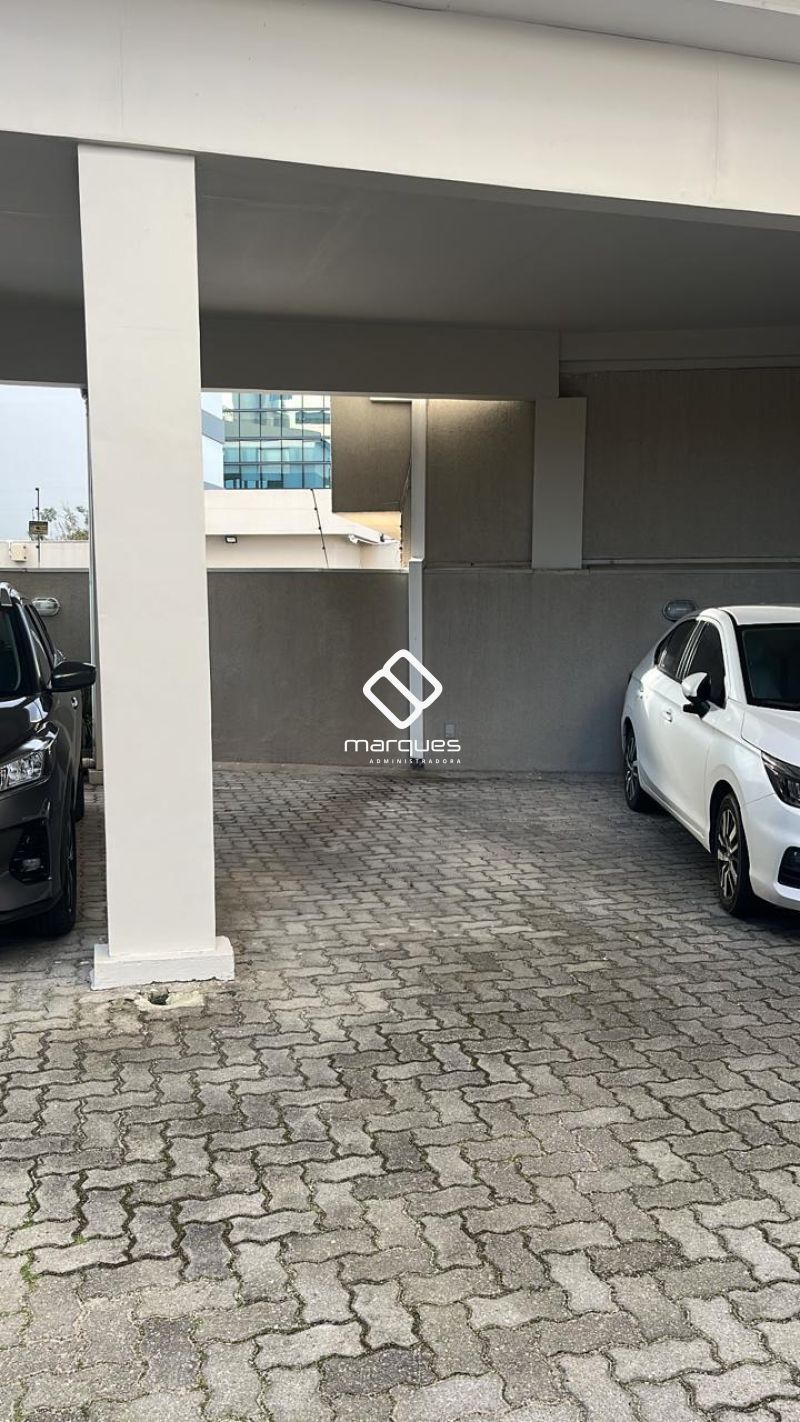 Apartamento com 2 quartos, 1 banheiro e 104m² à venda no bairro Centro, Pelotas