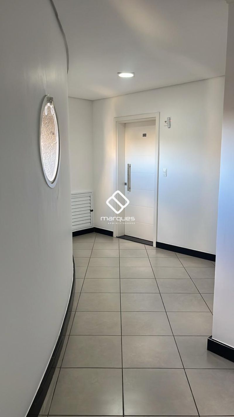 Apartamento com 2 quartos, 1 banheiro e 104m² à venda no bairro Centro, Pelotas