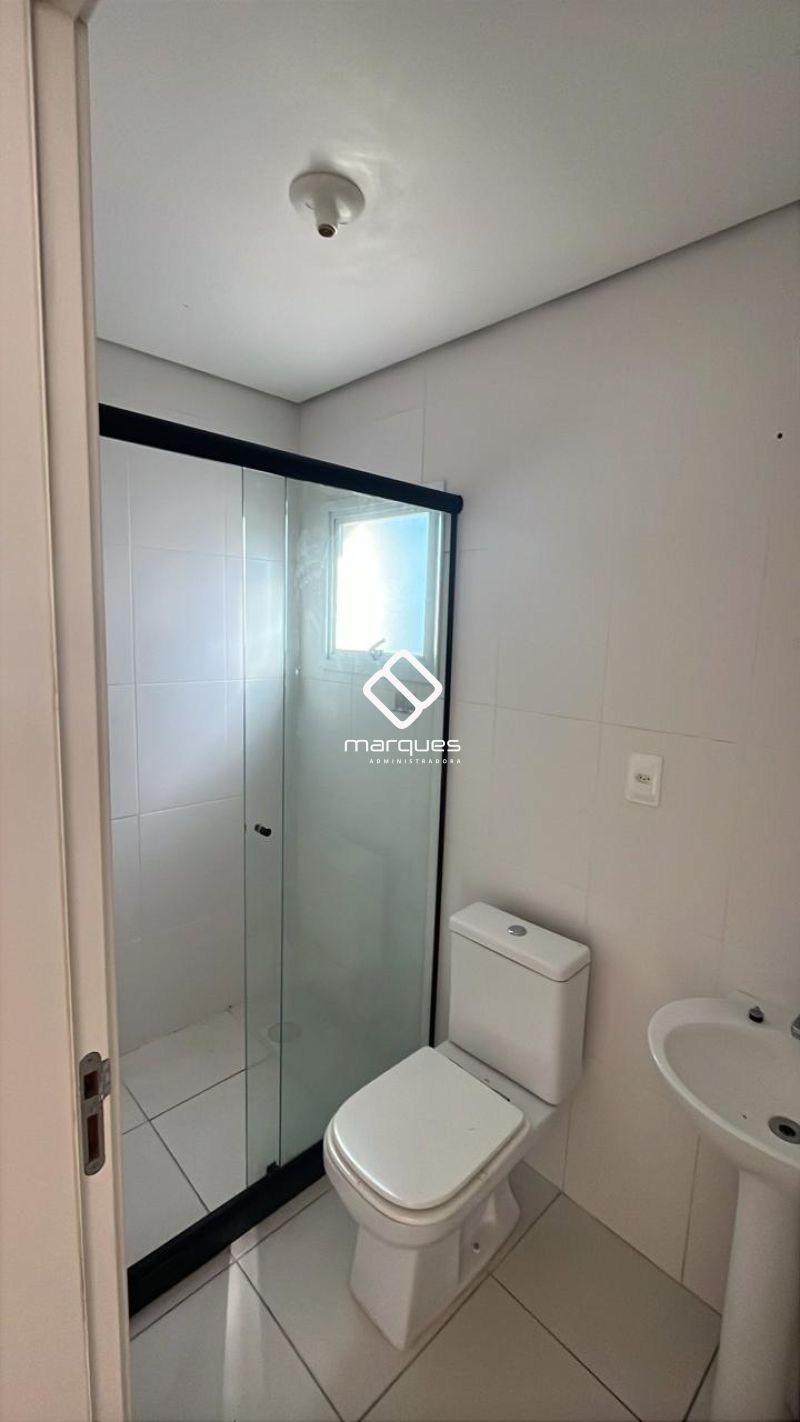 Apartamento com 2 quartos, 1 banheiro e 104m² à venda no bairro Centro, Pelotas