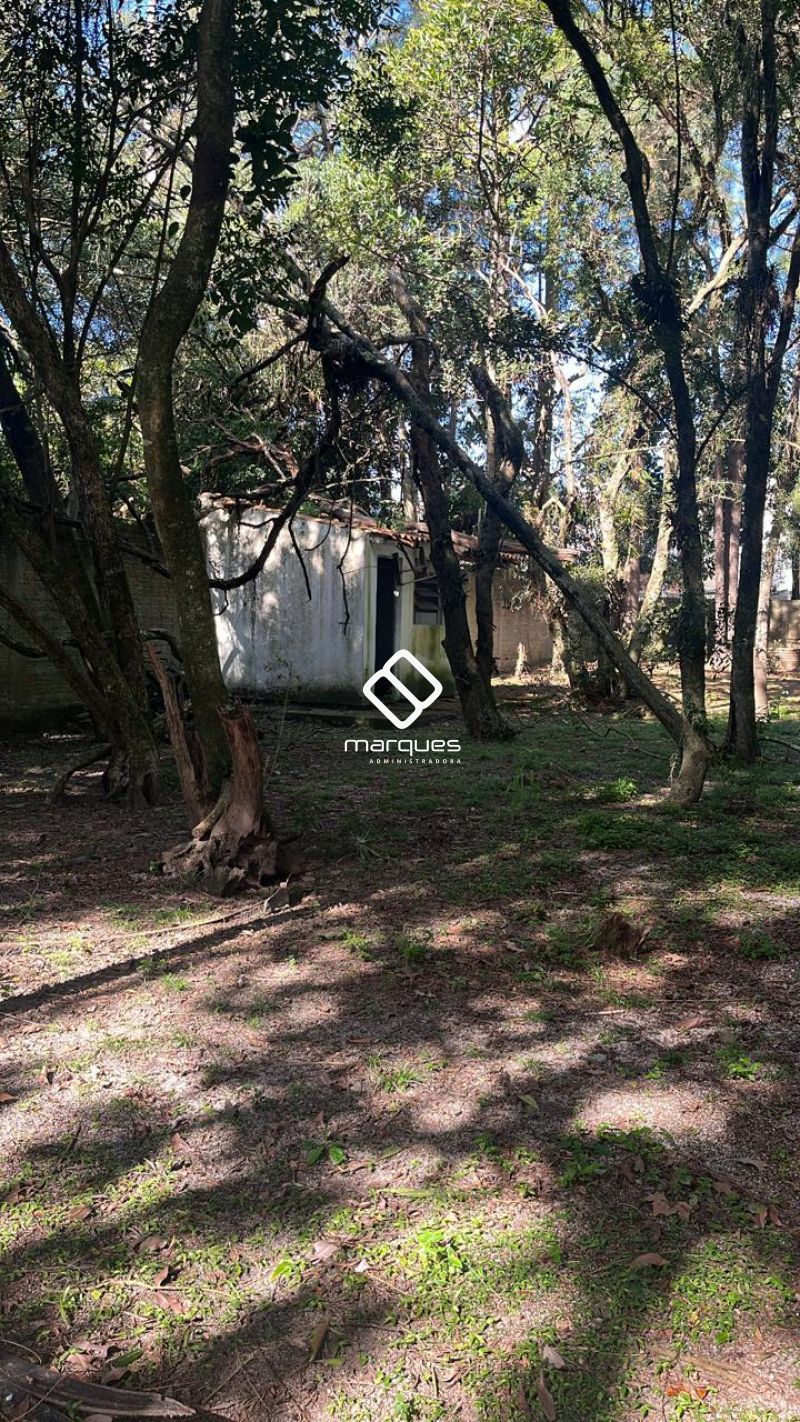 Casa com 5 quartos e 7 banheiros à venda no bairro Laranjal, Pelotas