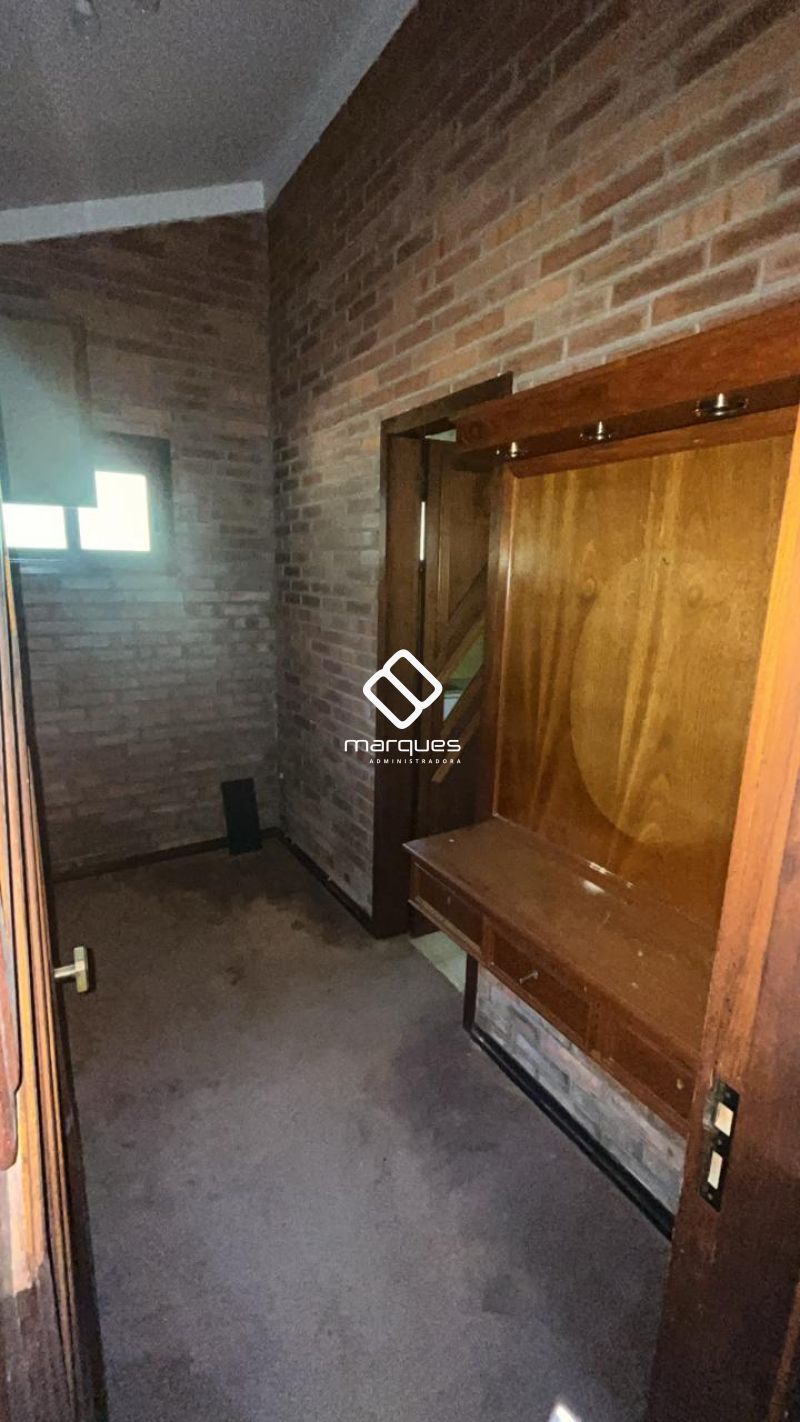 Casa com 5 quartos e 7 banheiros à venda no bairro Laranjal, Pelotas