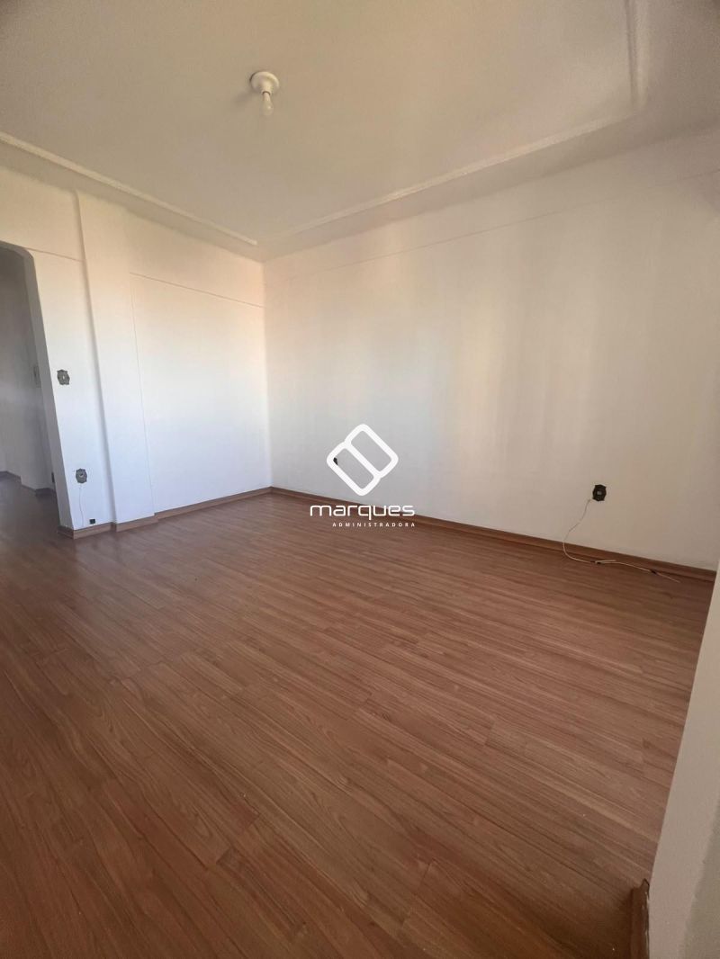Apartamento com 2 quartos, 2 banheiros e 104m² à venda no bairro Centro, Pelotas