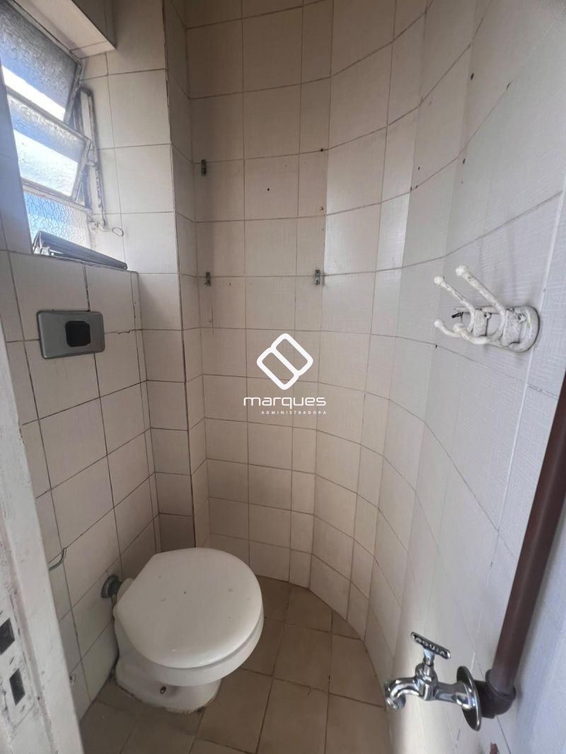 Apartamento com 2 quartos, 2 banheiros e 104m² à venda no bairro Centro, Pelotas
