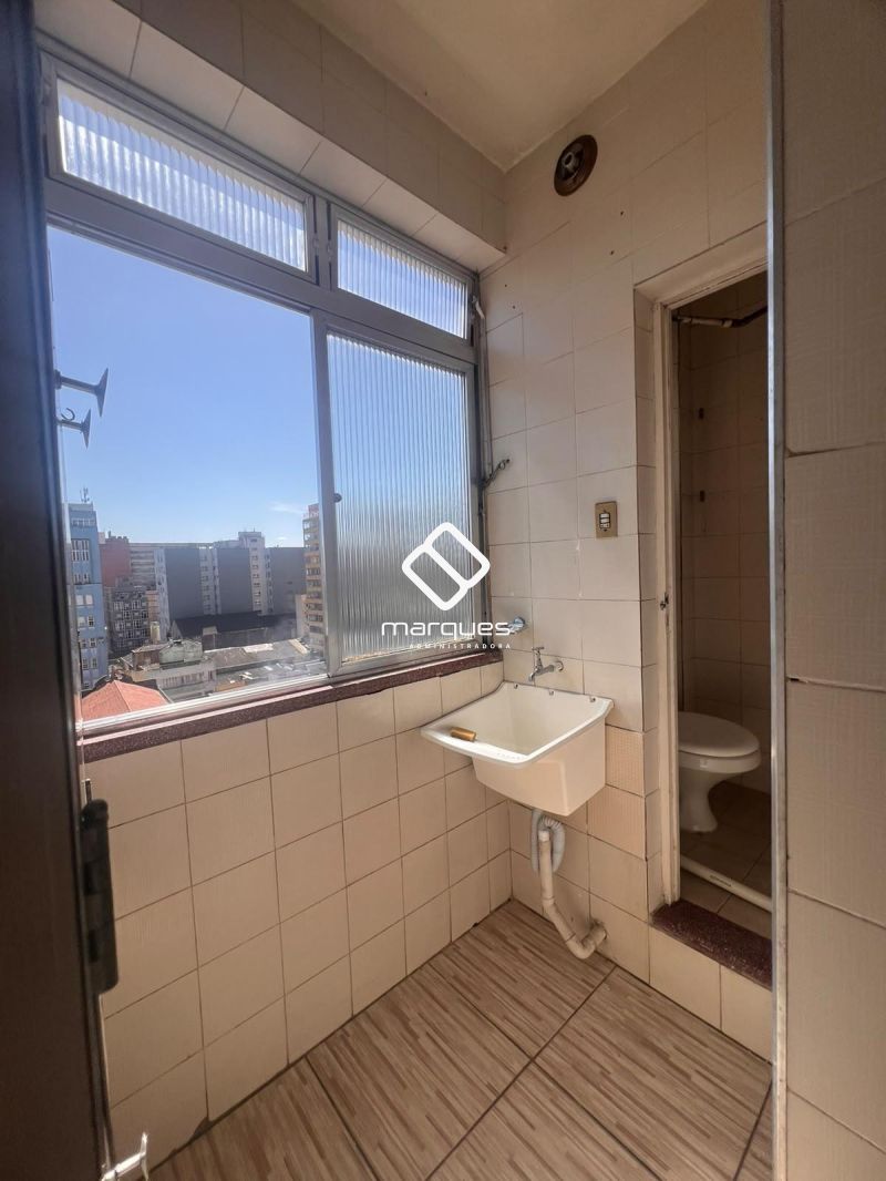 Apartamento com 2 quartos, 2 banheiros e 104m² à venda no bairro Centro, Pelotas