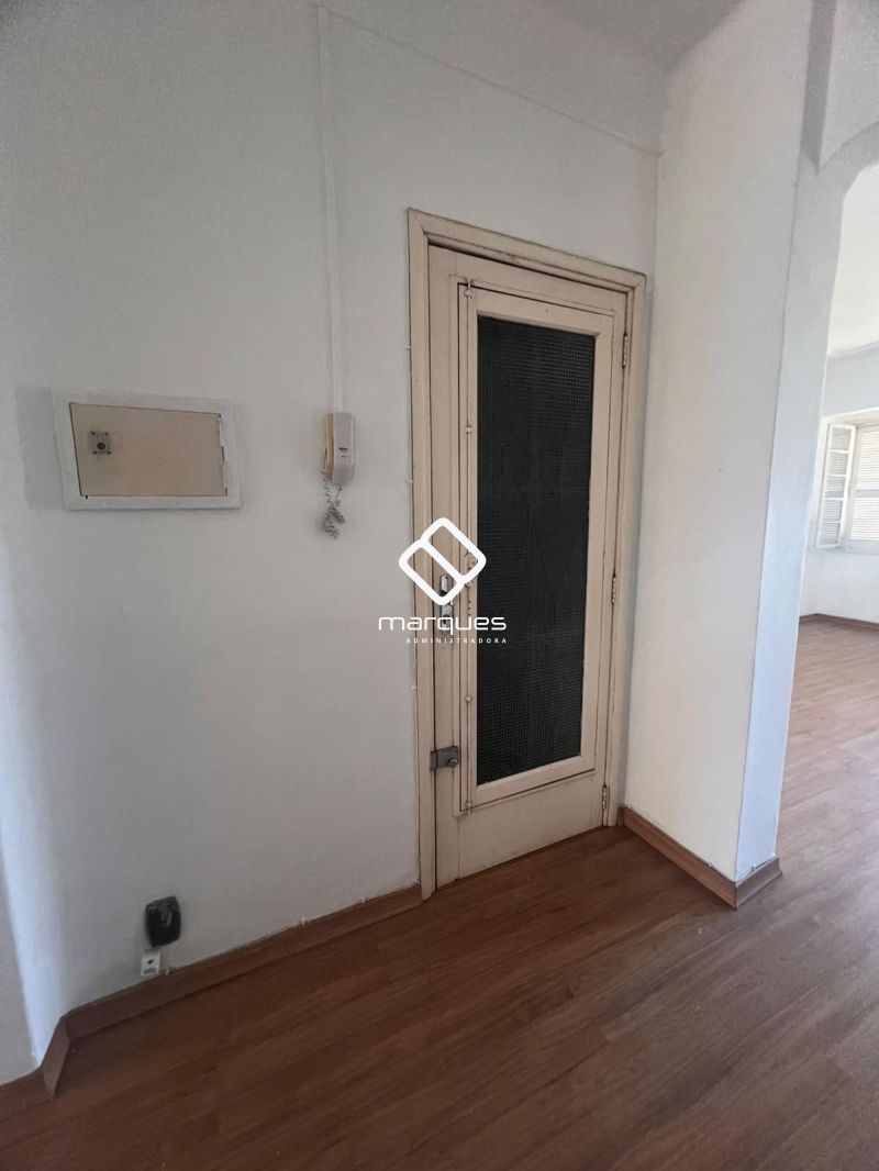 Apartamento com 2 quartos, 2 banheiros e 104m² à venda no bairro Centro, Pelotas