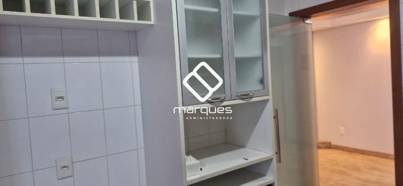 Apartamento com 2 quartos, 1 banheiro e 115m² à venda no bairro Centro, Pelotas