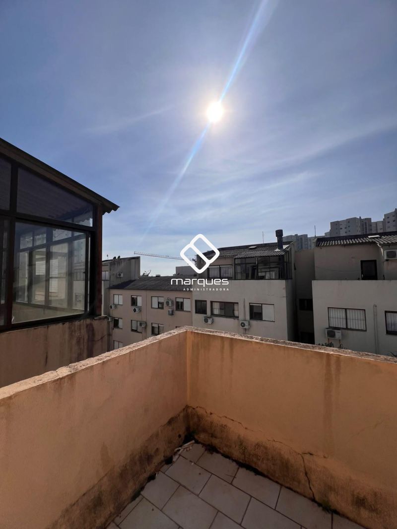 Apartamento com 2 quartos, 2 banheiros e 77m² à venda no bairro Centro, Pelotas