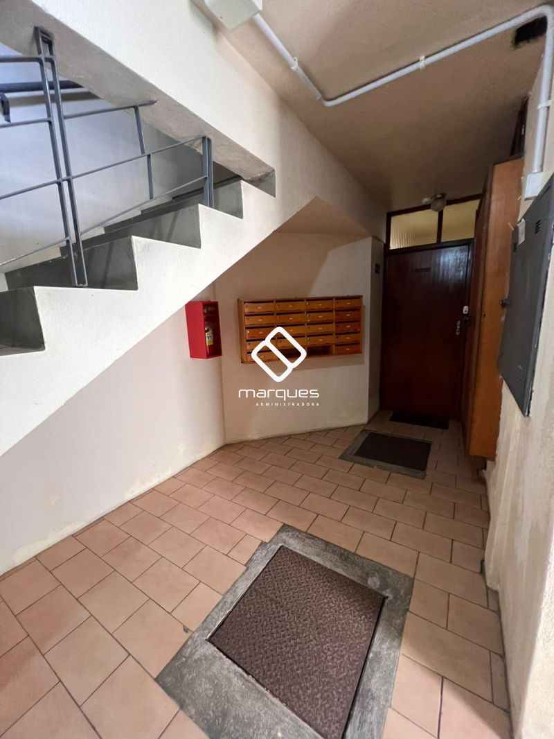 Apartamento com 2 quartos, 2 banheiros e 77m² à venda no bairro Centro, Pelotas