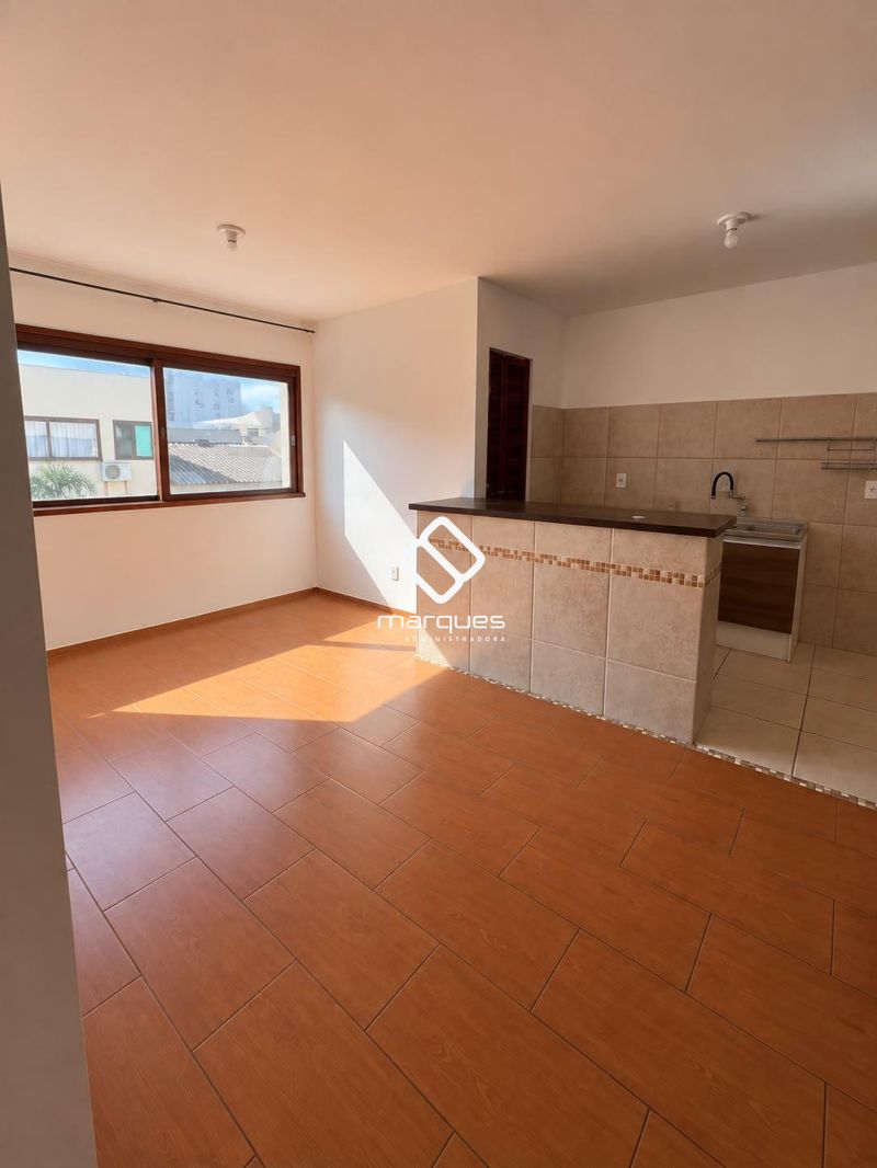 Apartamento com 2 quartos, 2 banheiros e 77m² à venda no bairro Centro, Pelotas