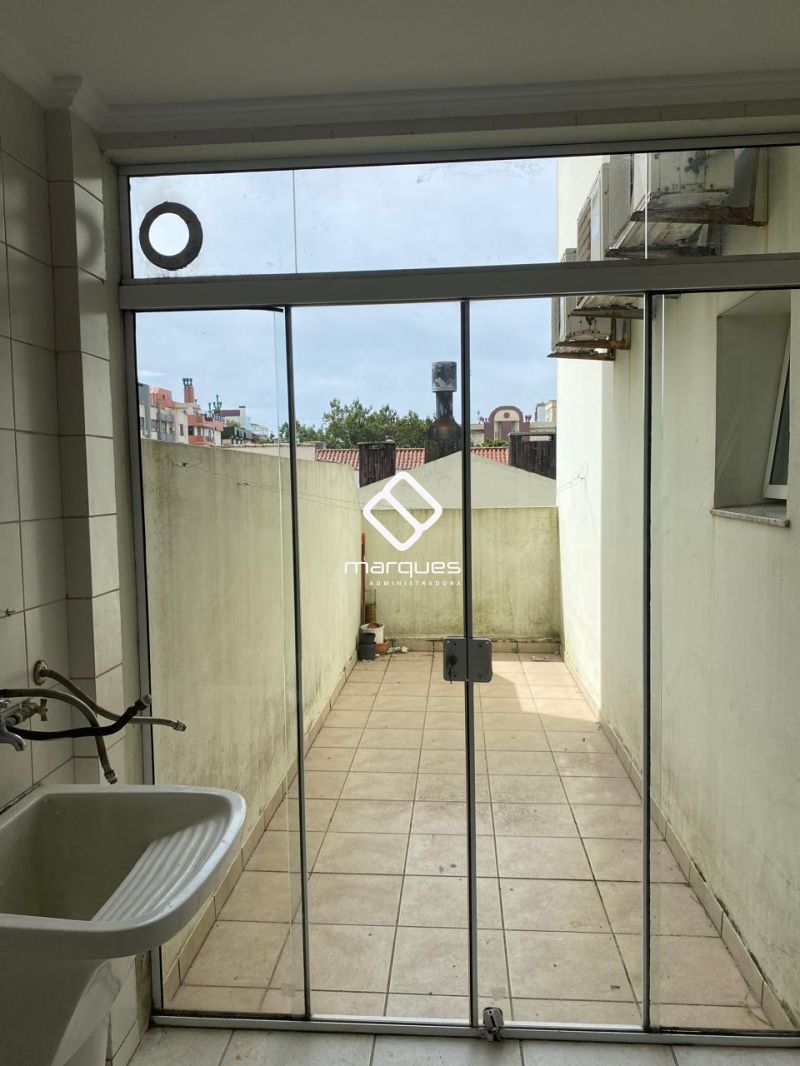 Apartamento com 2 quartos, 2 banheiros e 98m² à venda no bairro Centro, Pelotas