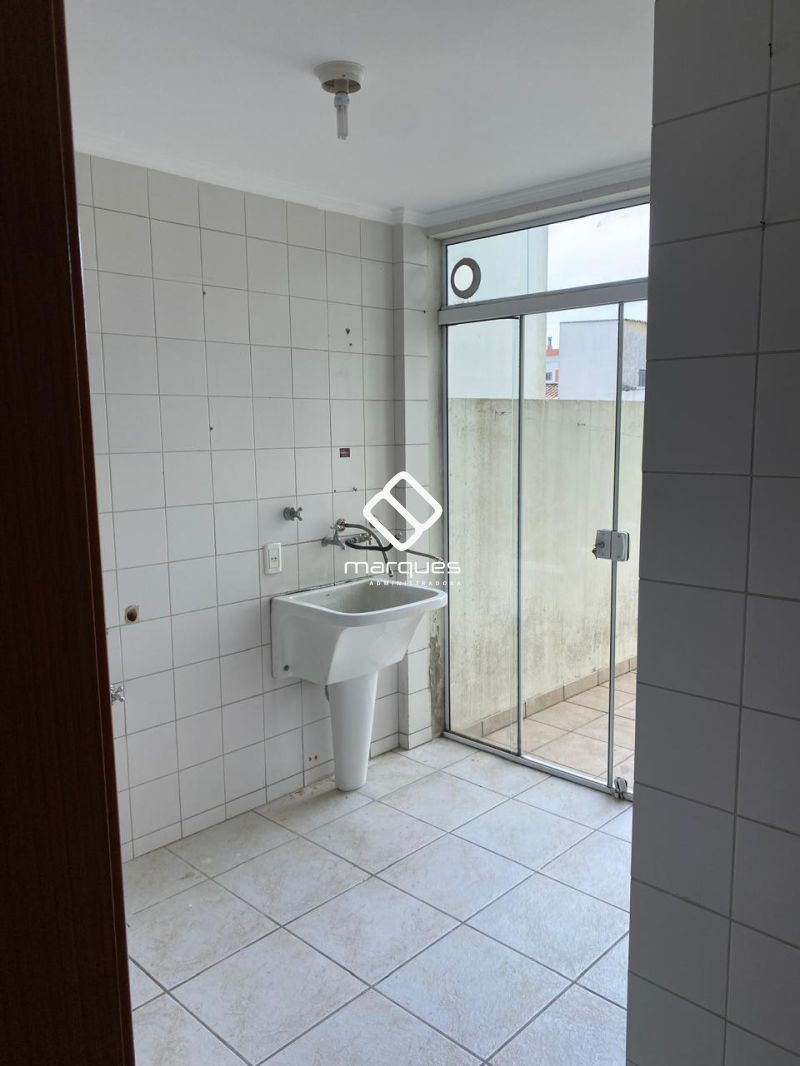 Apartamento com 2 quartos, 2 banheiros e 98m² à venda no bairro Centro, Pelotas