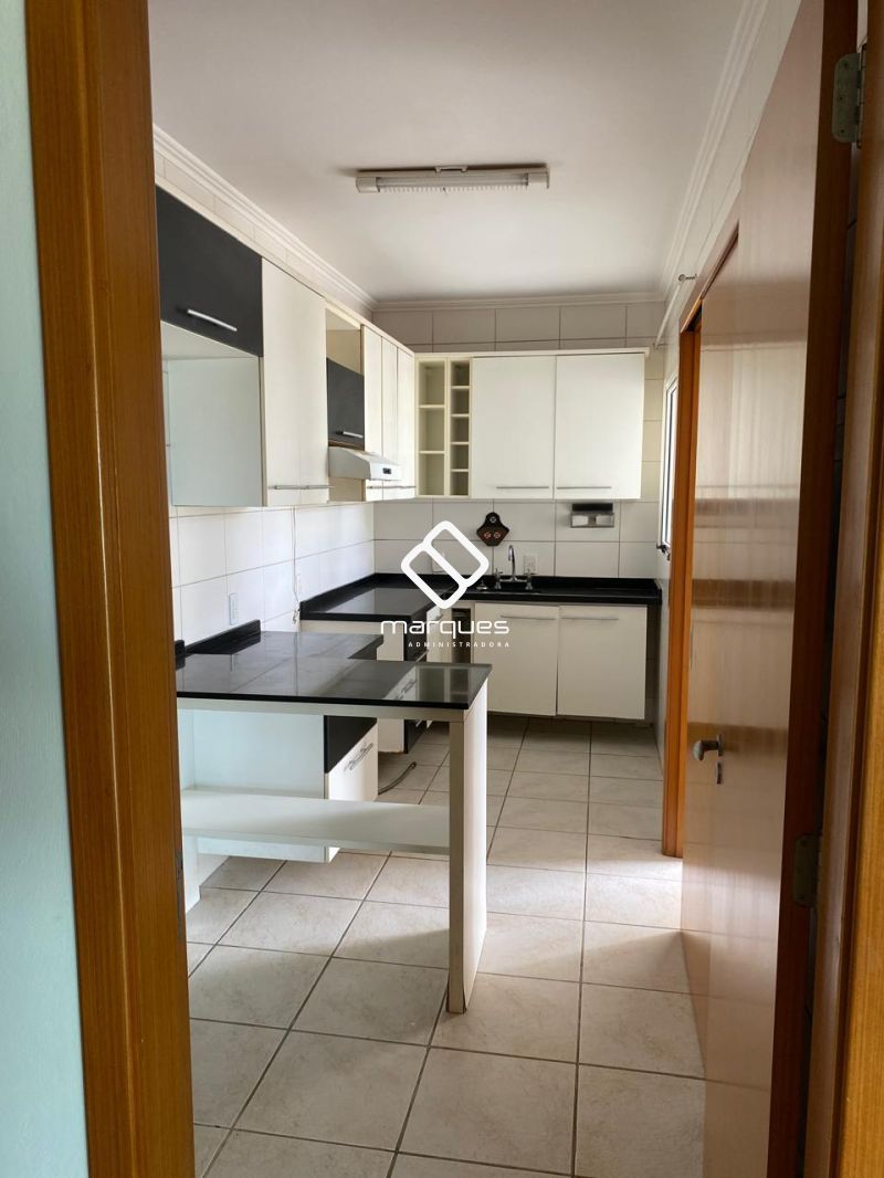 Apartamento com 2 quartos, 2 banheiros e 98m² à venda no bairro Centro, Pelotas