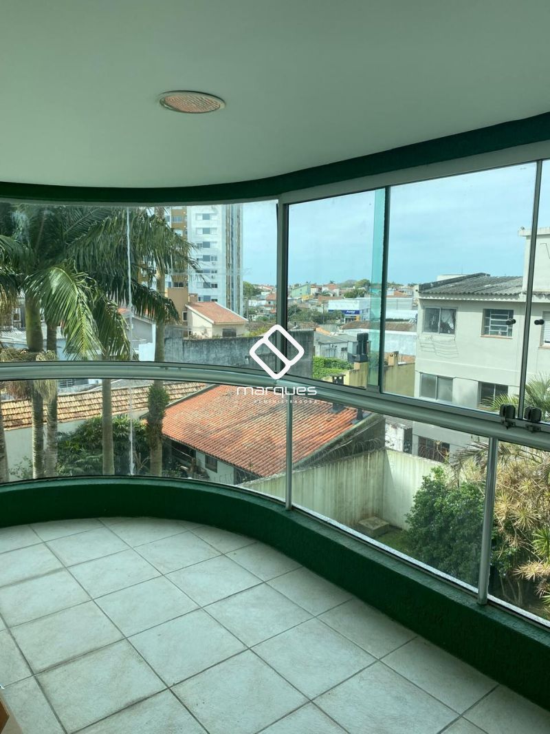 Apartamento com 2 quartos, 2 banheiros e 98m² à venda no bairro Centro, Pelotas