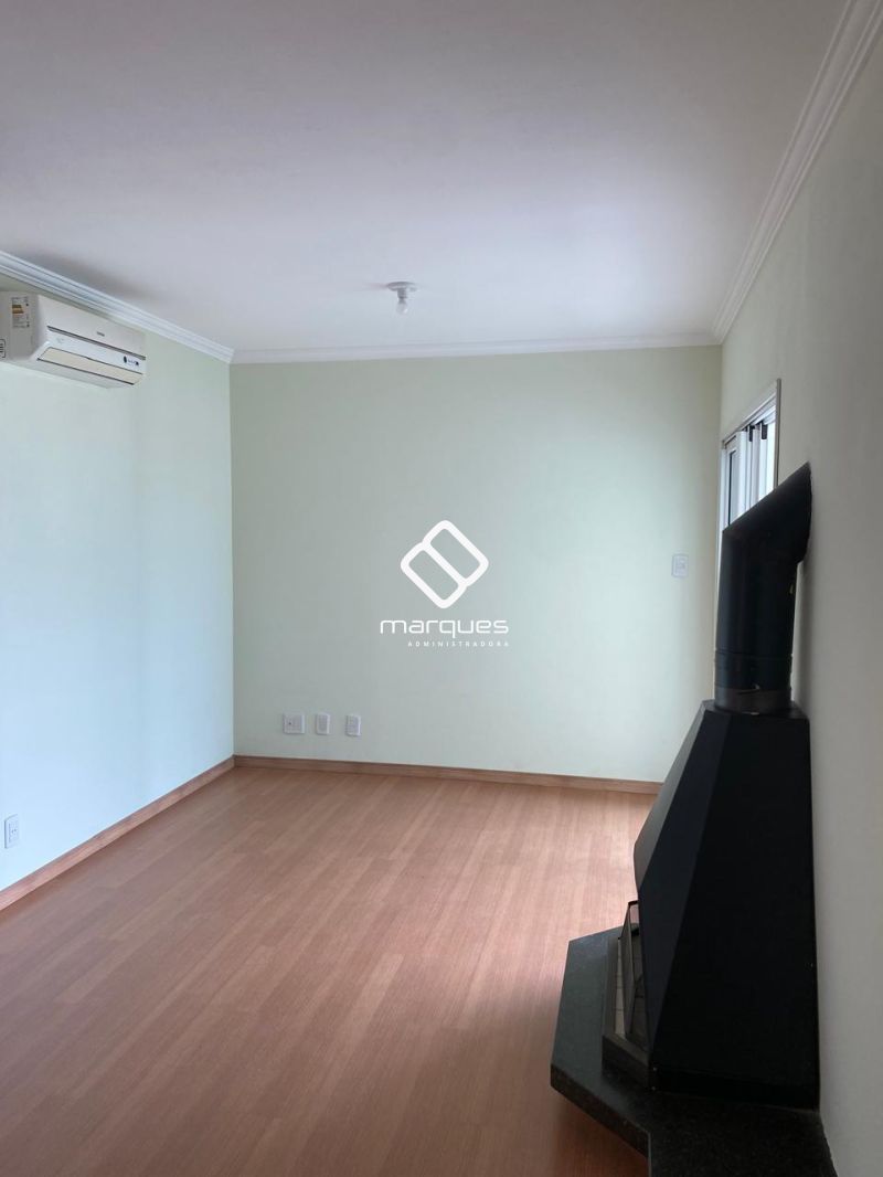 Apartamento com 2 quartos, 2 banheiros e 98m² à venda no bairro Centro, Pelotas