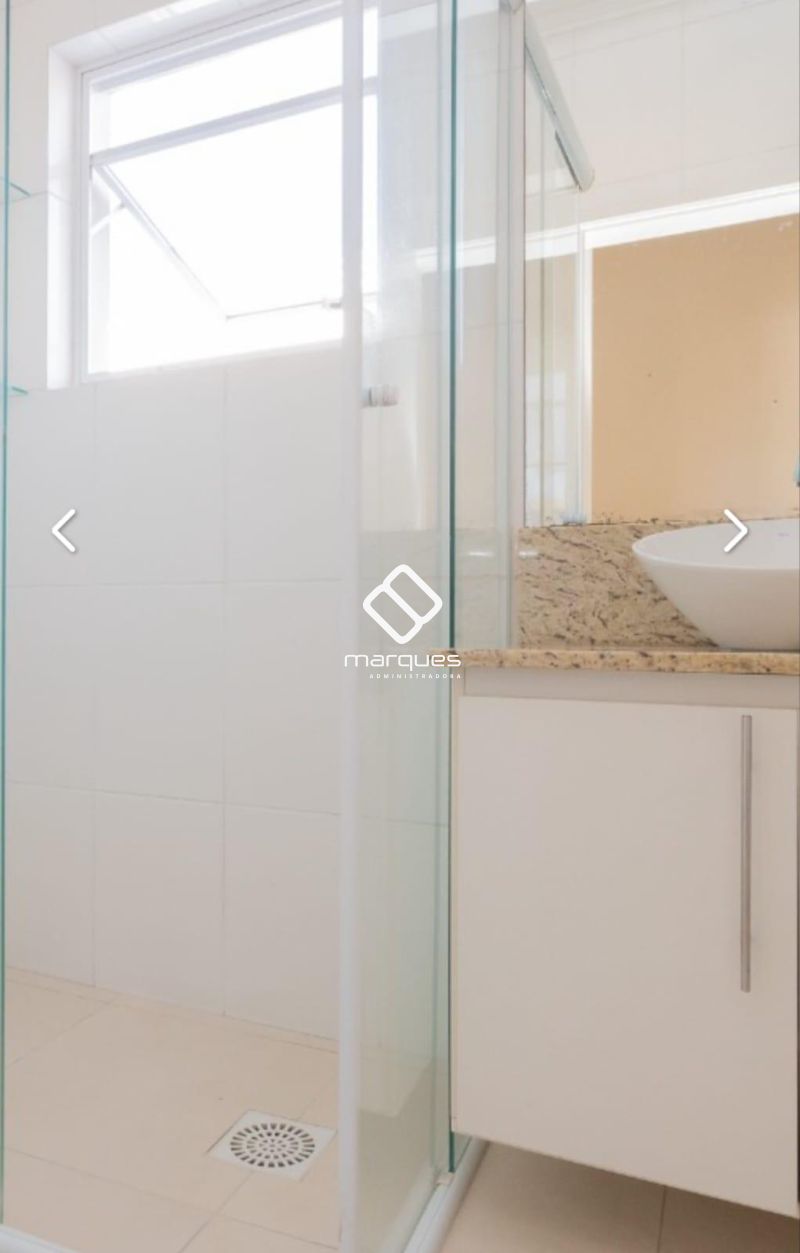 Casa com 3 quartos, 3 banheiros e 161m² à venda no bairro Laranjal, Pelotas